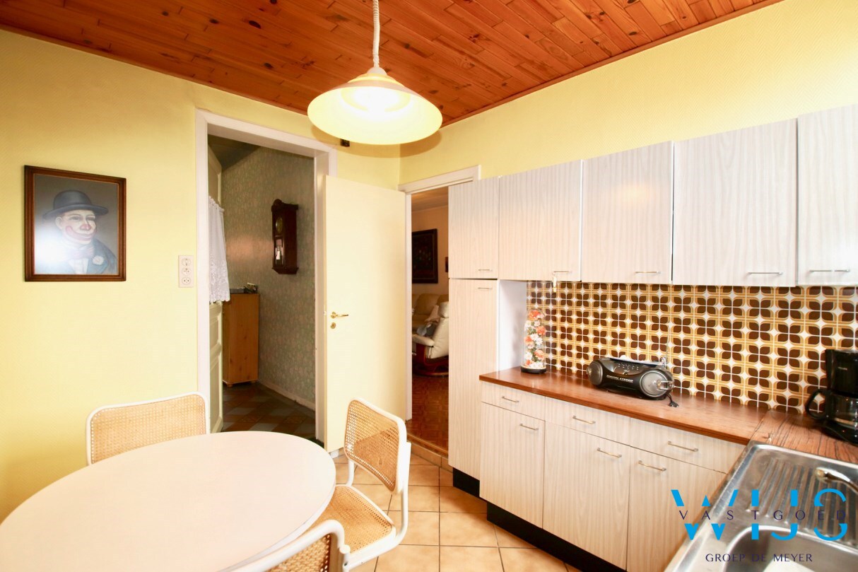 Te renoveren woonhuis in het dorp van Boekhoute ! 