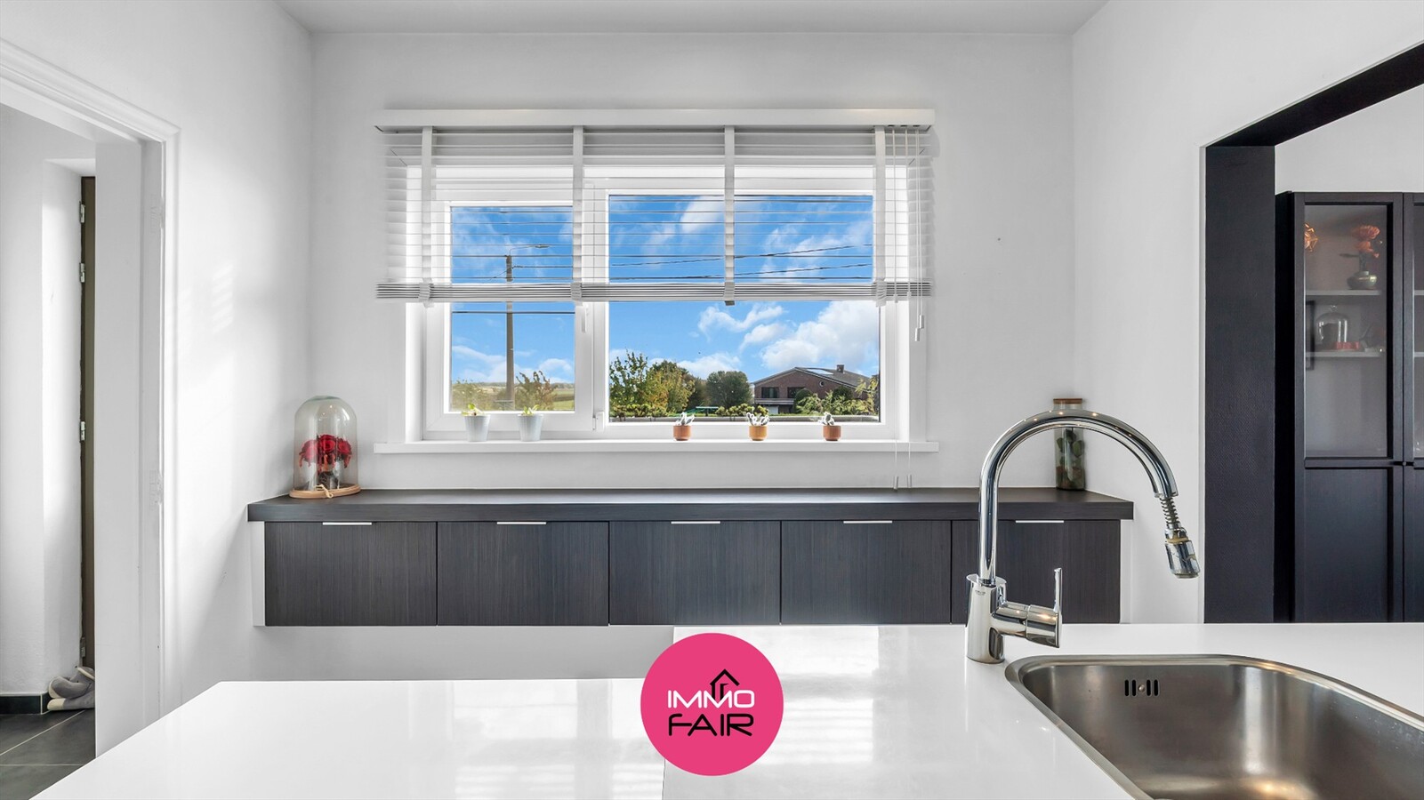 Vrijstaande semi-bungalow met panoramisch zicht, vlakbij Maastricht! 