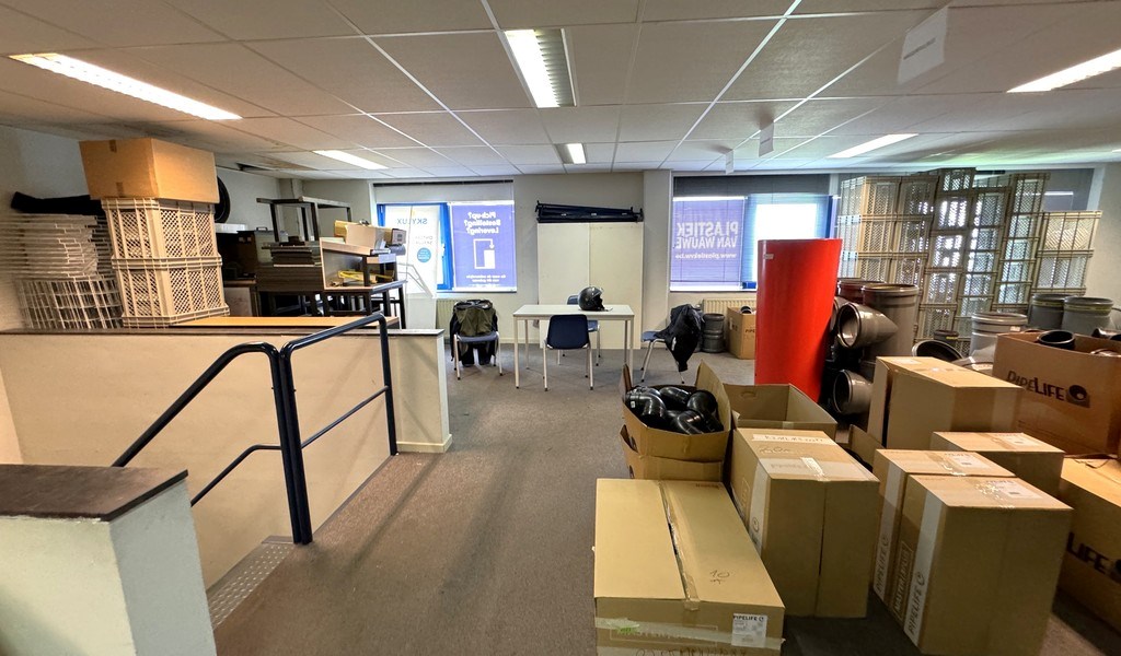 Magazijnen en kantoren te huur in Kontich