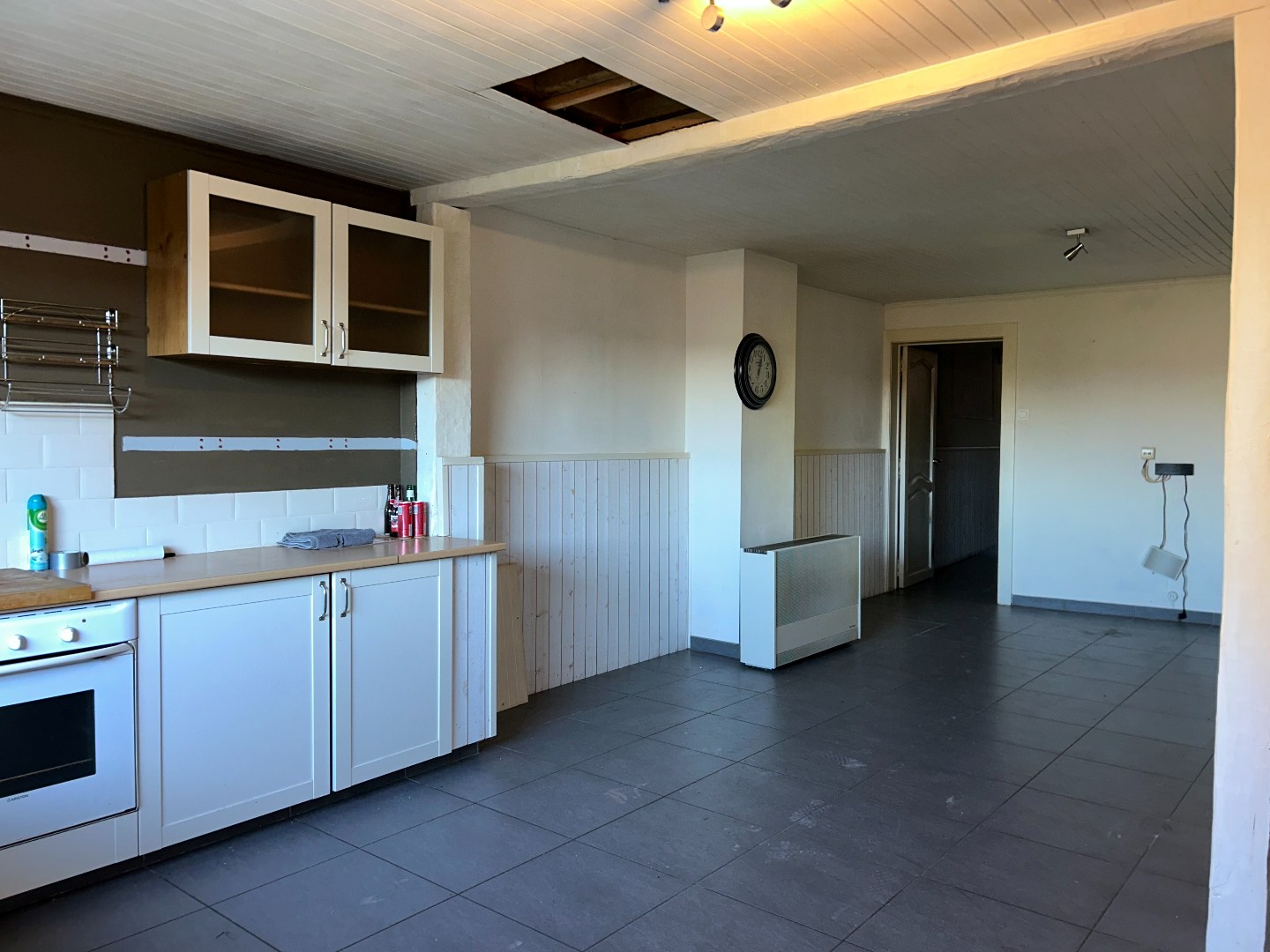 Woning met uitweg en tuin op 332m² 