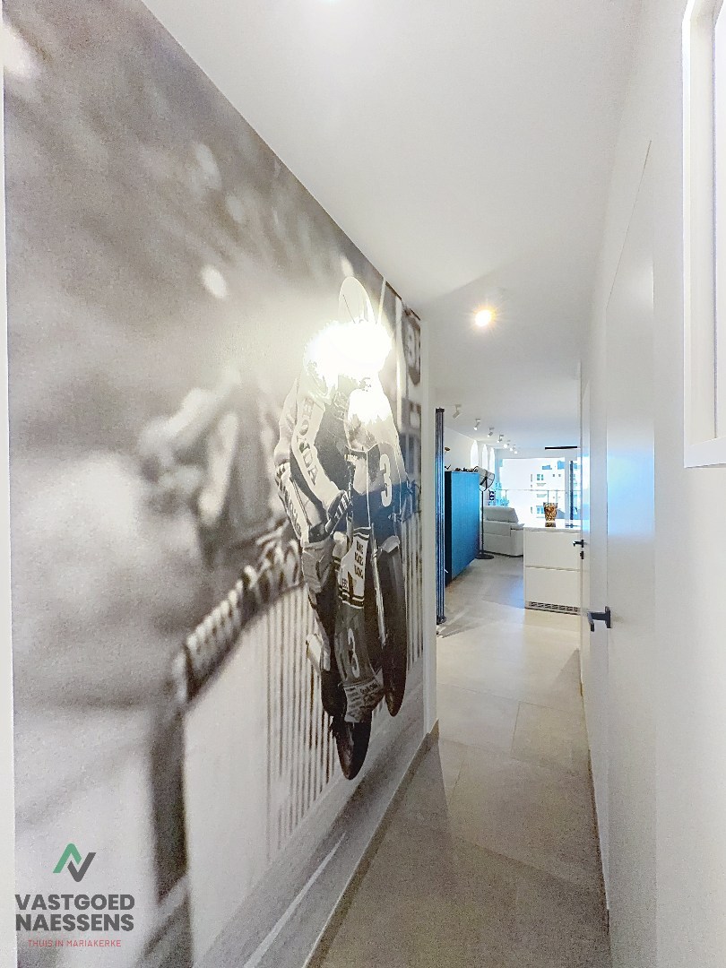 Magnifique appartement rénové de 2 chambres avec vue panoramique. 