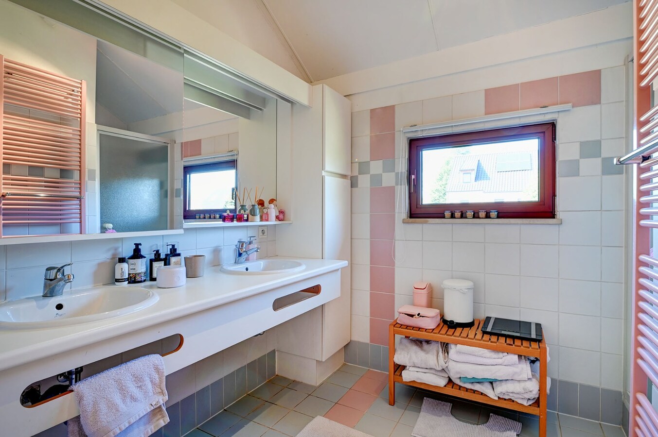 Uitzonderlijk kantoorgebouw met woonst 