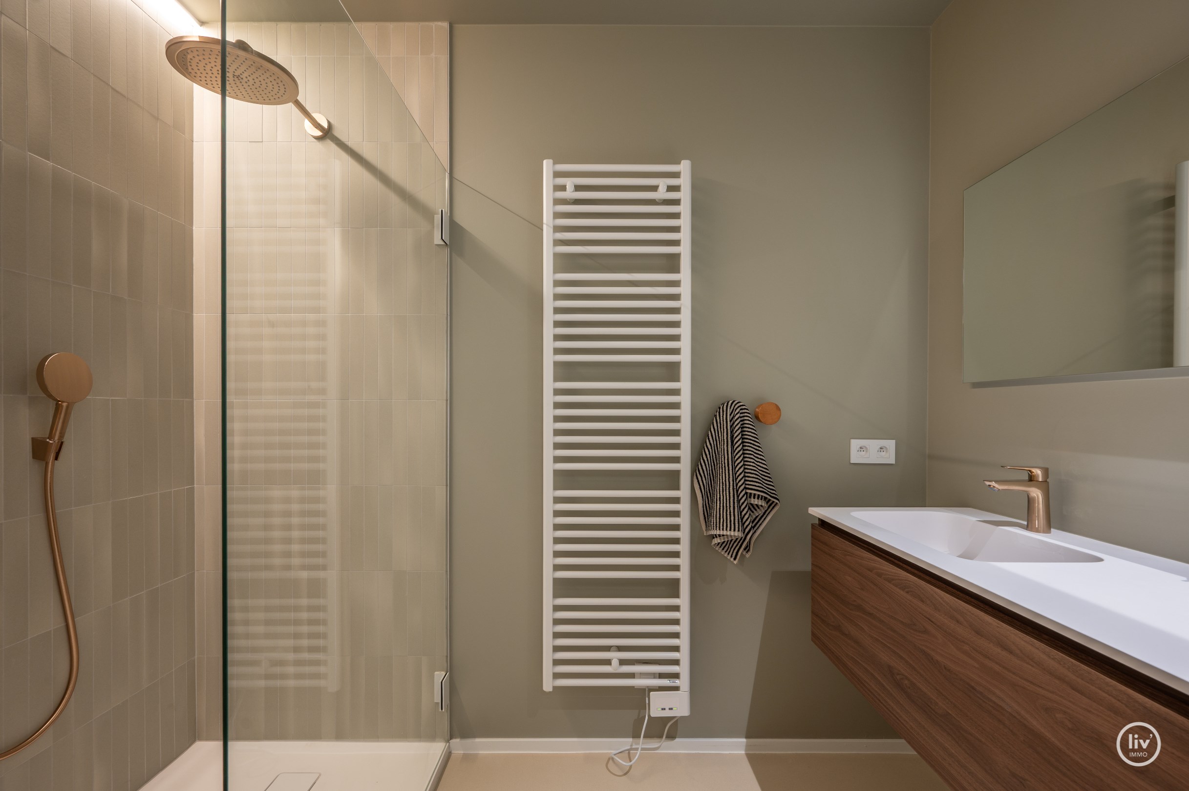 Appartement neuf unique avec 2 chambres situé dans un emplacement fantastique sur l'avenue Paul Parmentier. 