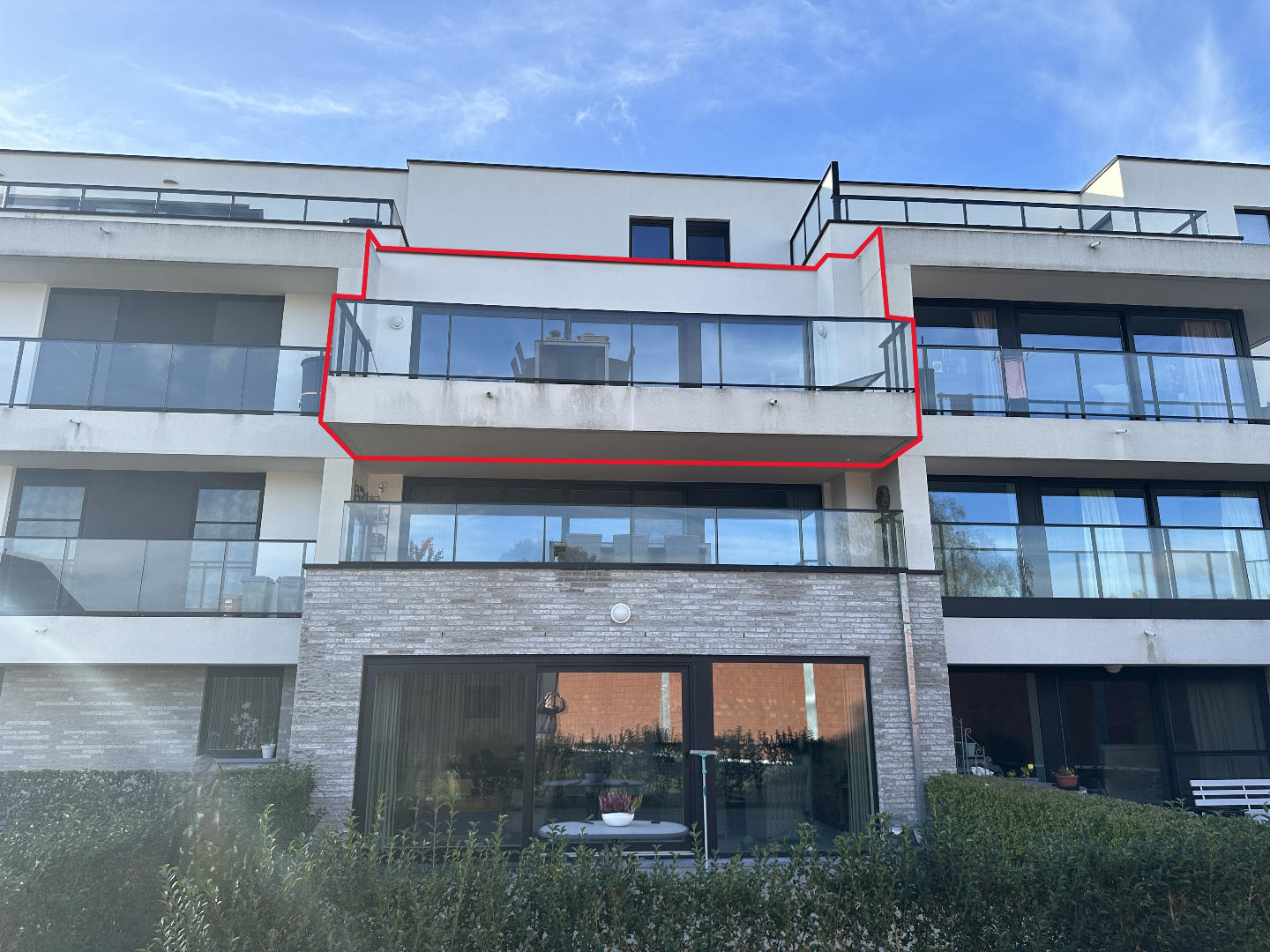 Prachtig appartement (89 m²) met 2 slpk, groot terras (en garage), Torhout 