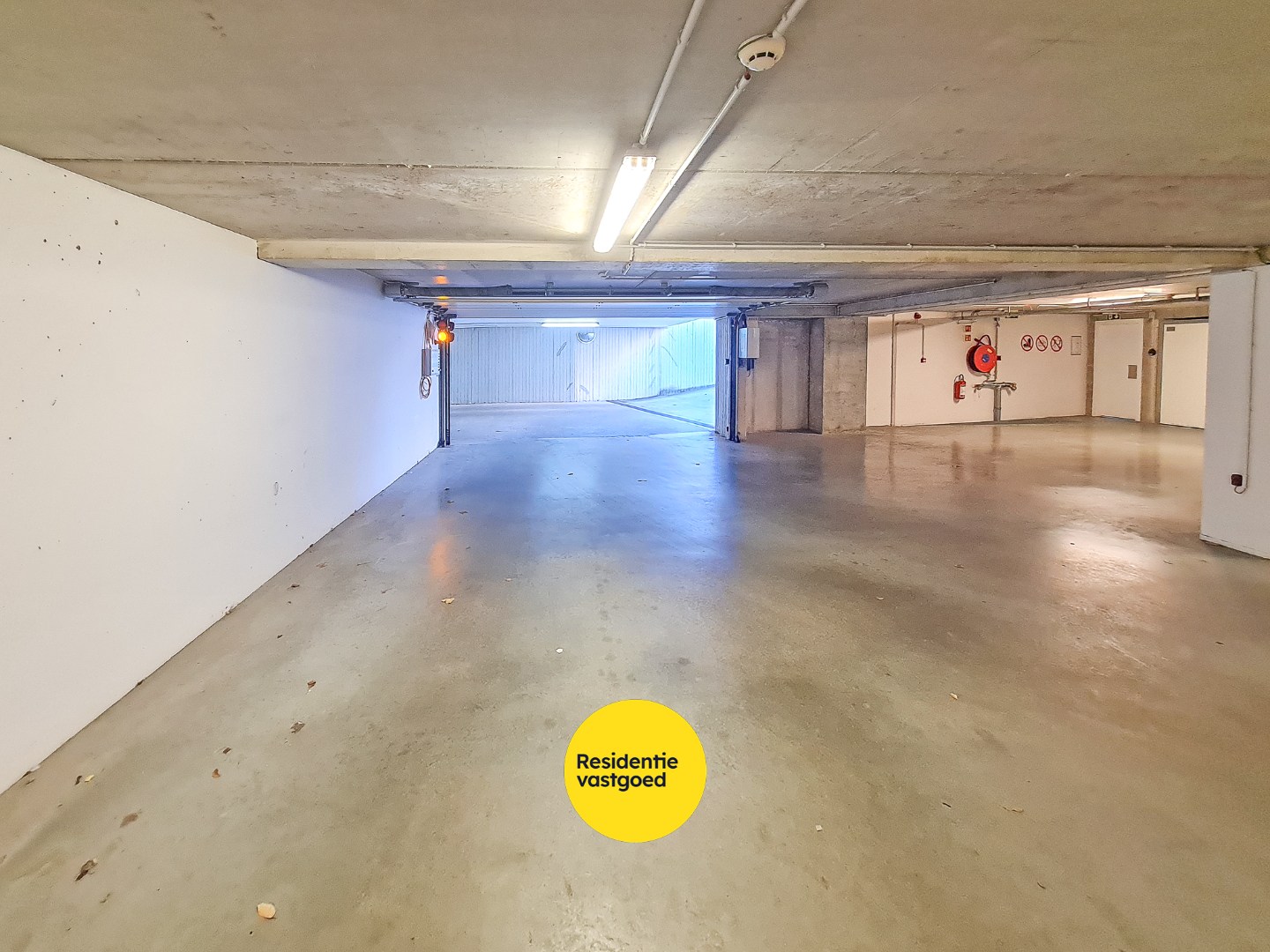 Enkele garagebox in complex Promenade te Nieuwpoort-Bad. 