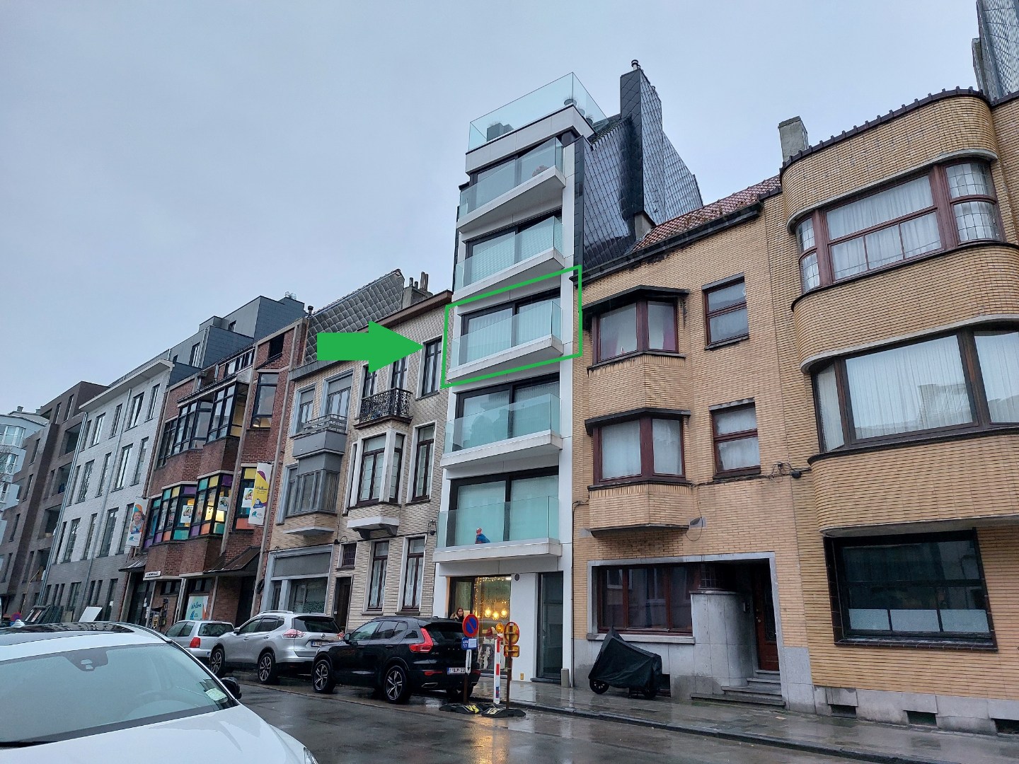 PRACHTIG RECENT APP. GELEGEN JOZEF II STRAAT - TOPLIGGING! 