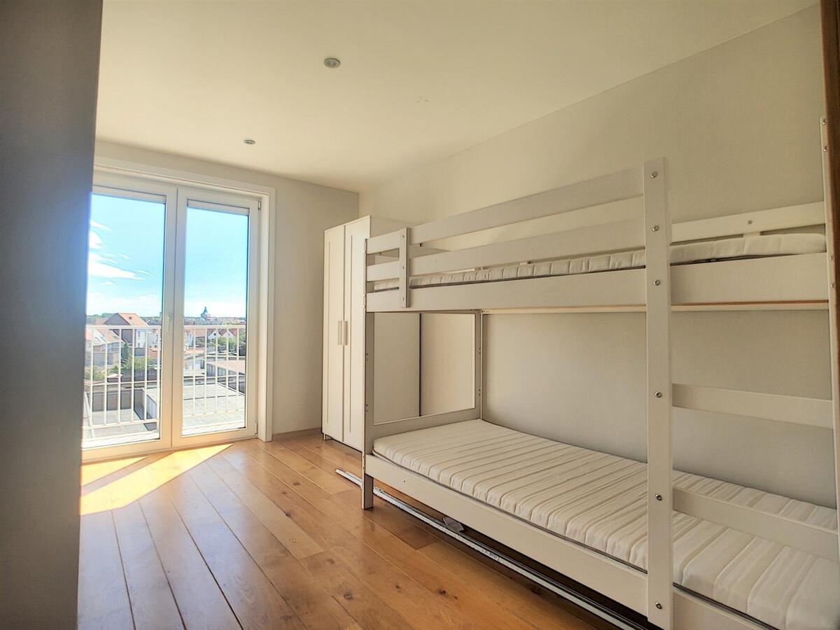 Knap woonappartement met grote balkons en open zicht - Heist 