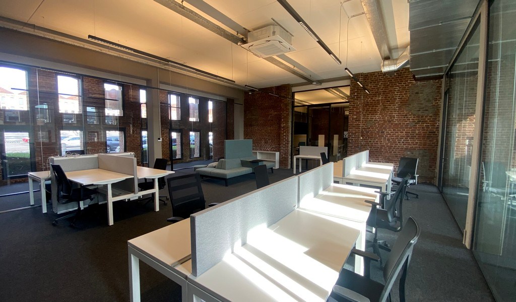 Prachtig ingerichte loftkantoren te koop in Kortrijk