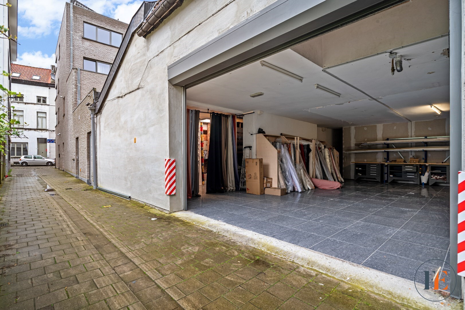 Handelspand met garage op toplocatie (Huurkoop mogelijk) 