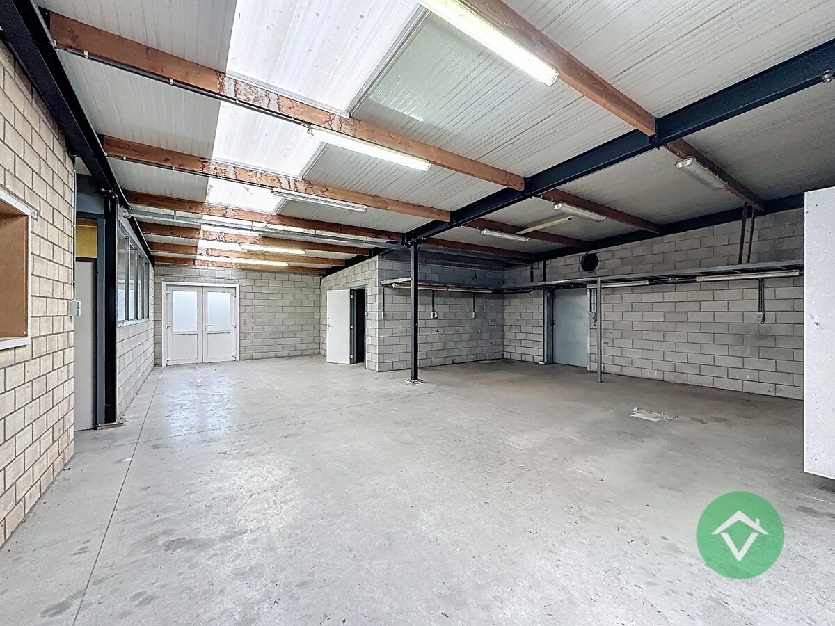 Handelspand met woonst op topligging in Gistel 