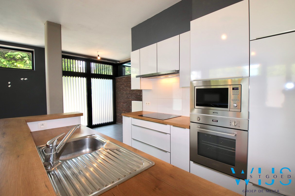 Energiezuinig GELIJKVLOERS app met garage te SLEIDINGE ! 