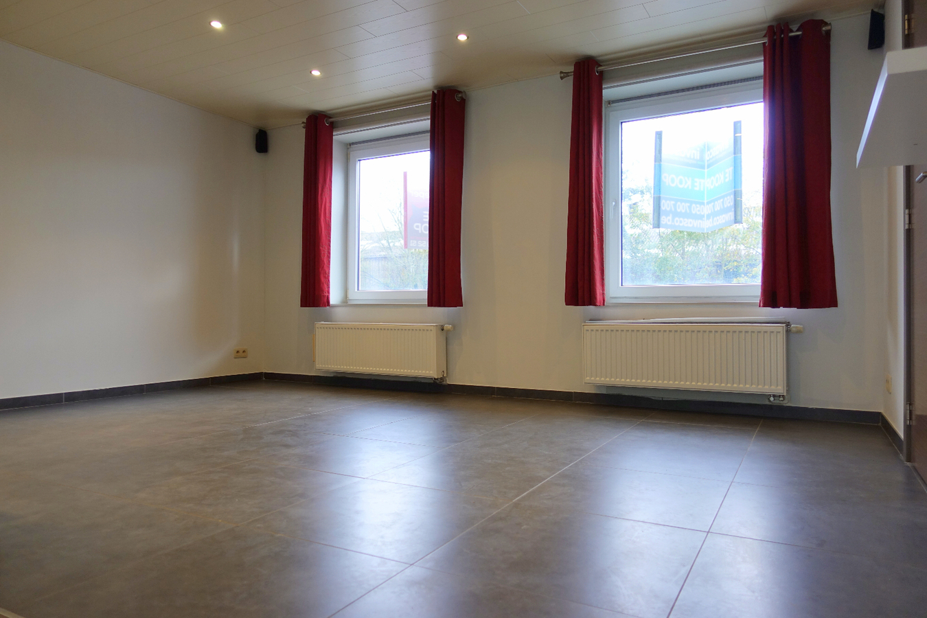 Vernieuwde woning aan het water 