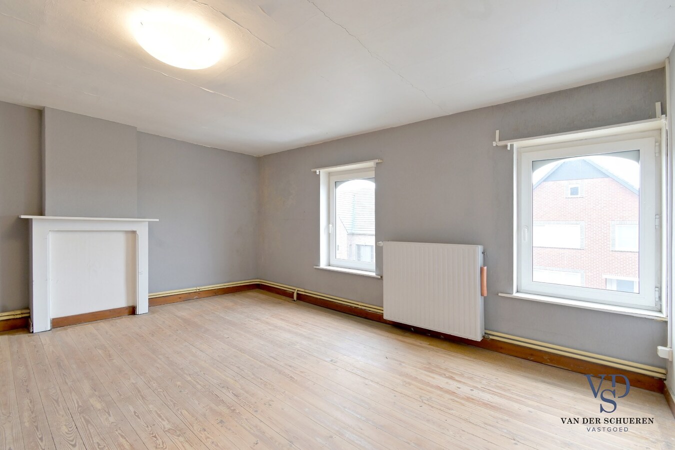 Ruime, op te frissen, gezinswoning 