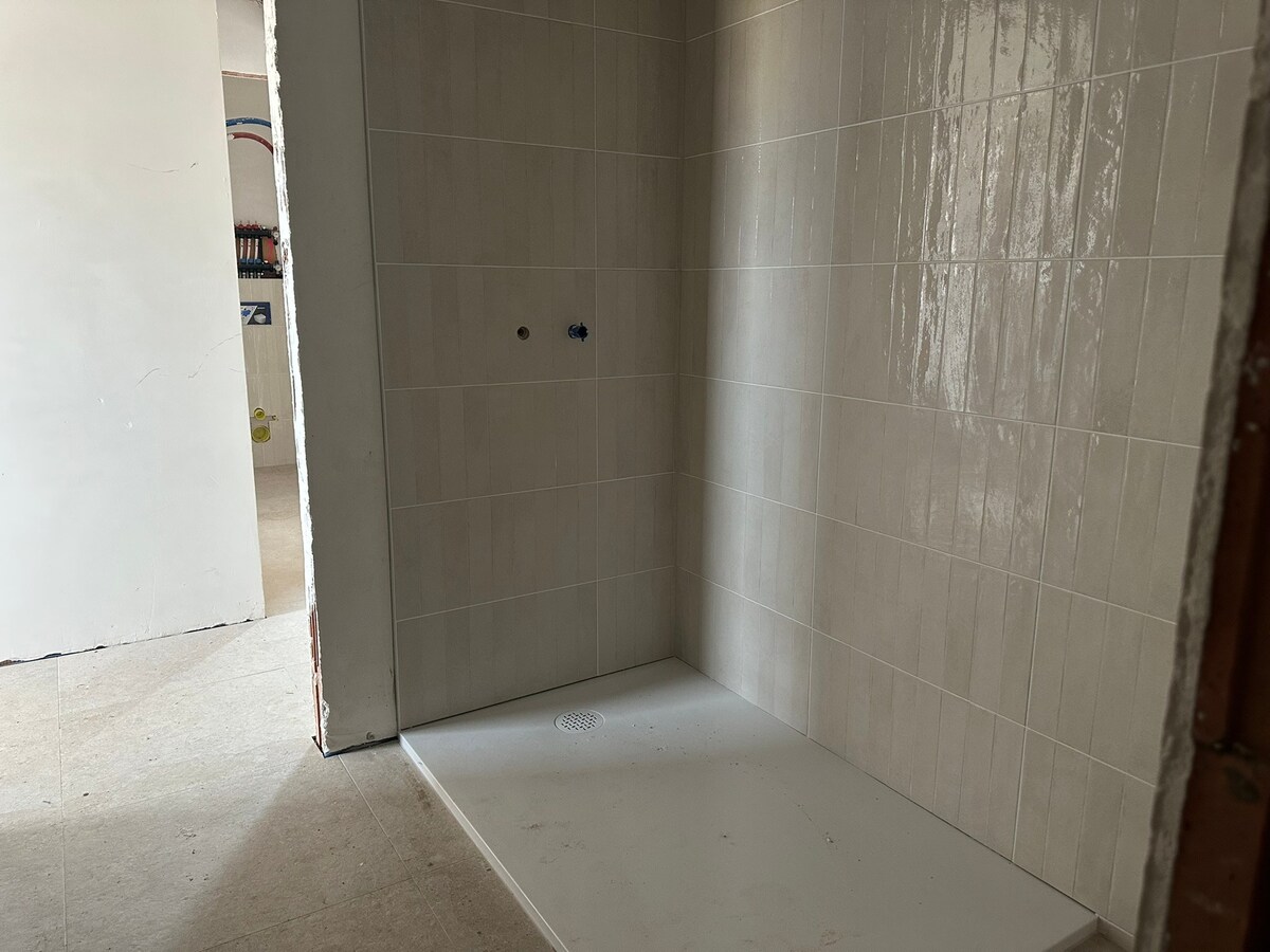 Nieuwbouw instapklare woning met 4 slaapkamers (waarvan 1 gelijkvloers) 