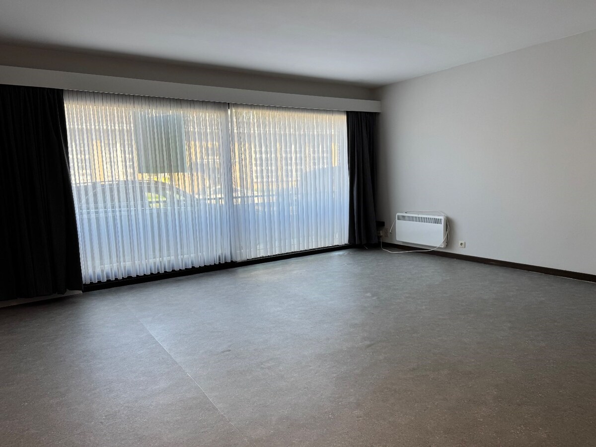 Appartement met 2 slaapkamers en garage in centrum Koekelare 