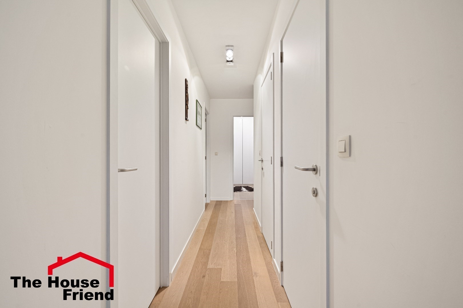 Zeer ruim penthouse met groot terras en privé garage 