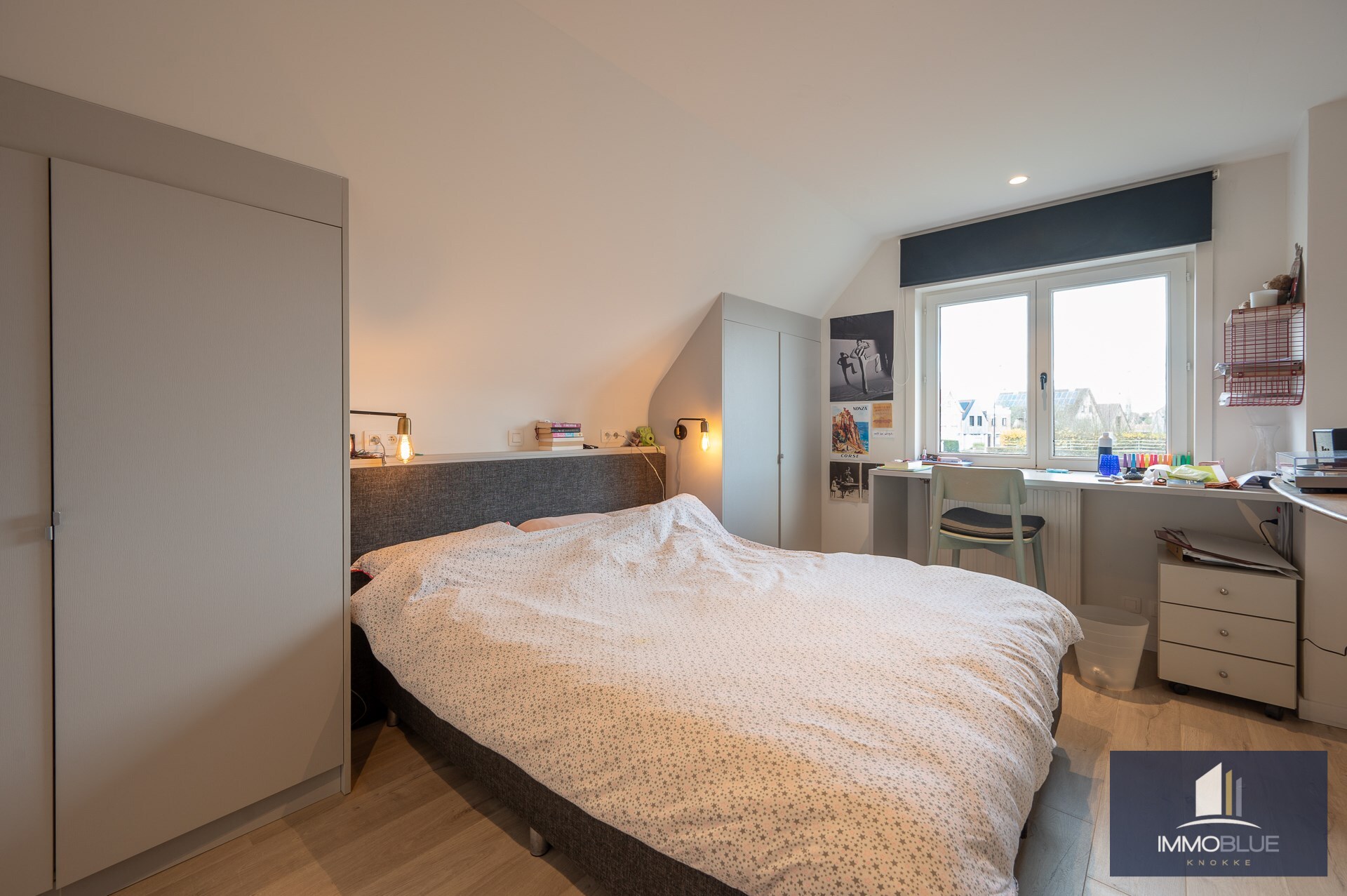 Charmante hoeve met volledig ingericht atelier gelegen op een perceel van ongeveer 5.500 m². 