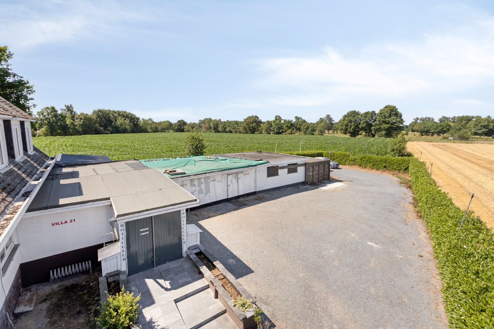 Handelshuis met tal van mogelijkheden in Geel 