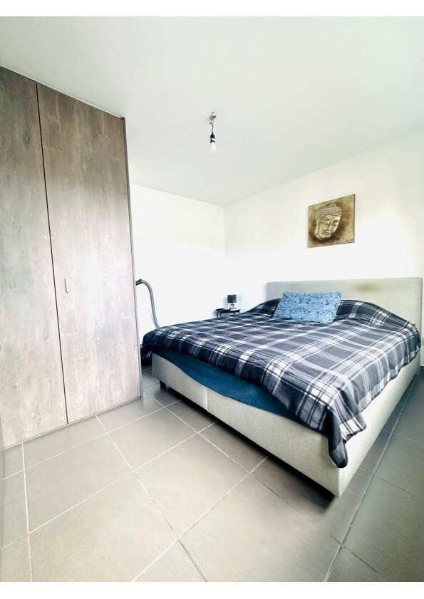 Gelijkvloersappartement met 1 slaapkamer en garage 