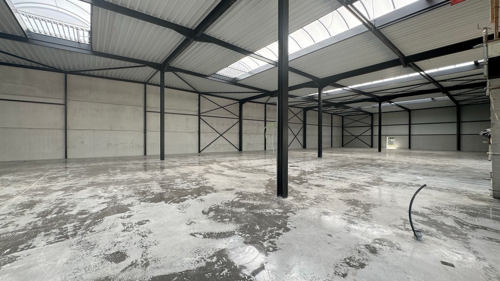 Nieuwbouw magazijnen te huur in Buggenhout