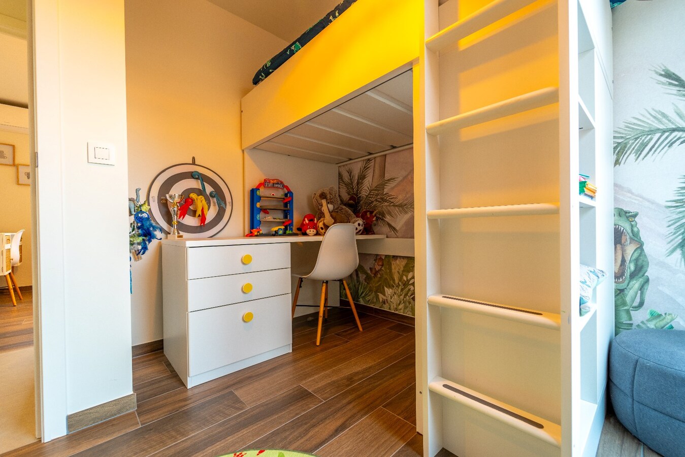 Prachtige villa met tuin, terras &amp; garage in Hasselt - 3 slaapkamers, bouwjaar 2019. 