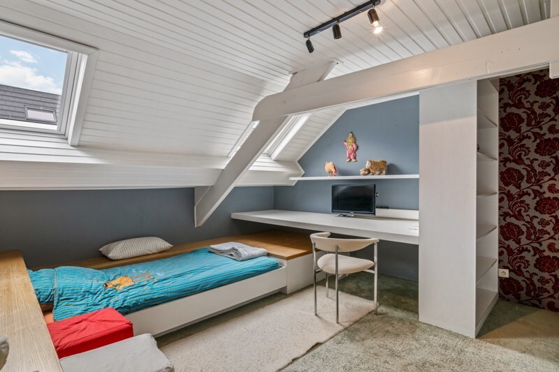 Veelzijdige woning met tuin en uitweg in Eernegem 