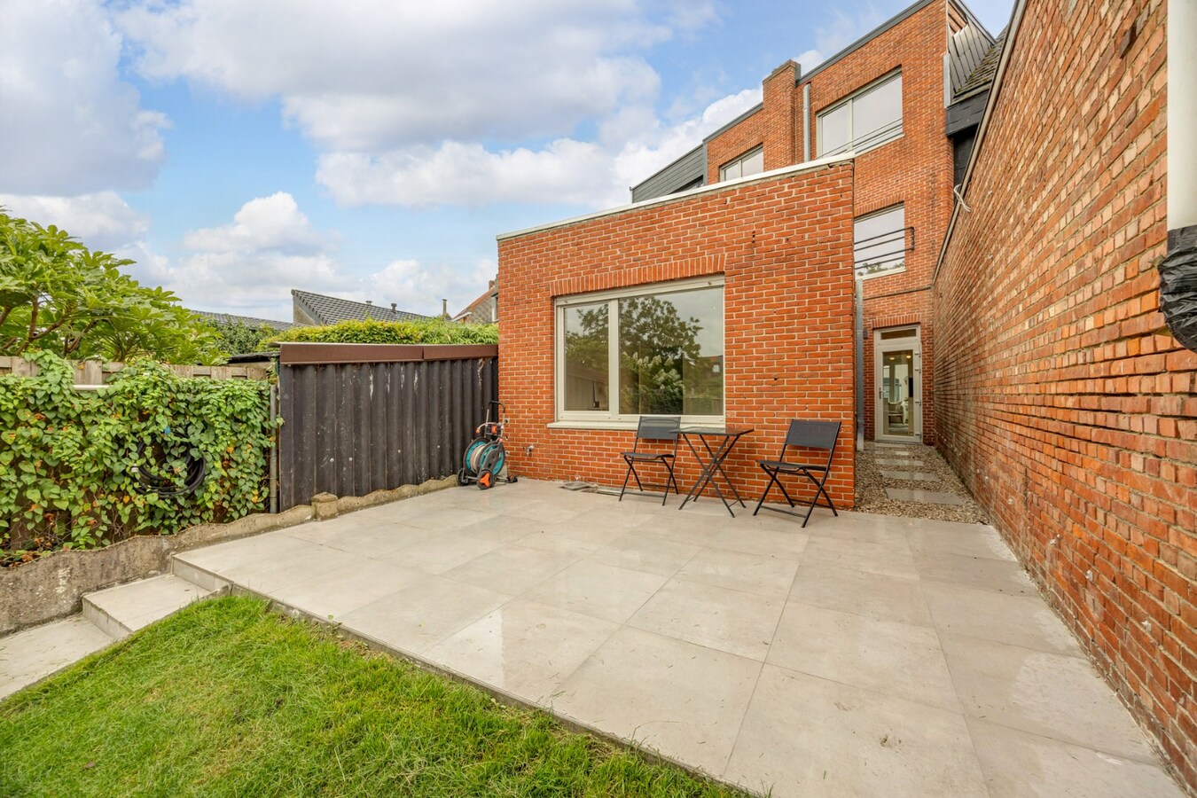 Gerenoveerd GLV appt. met tuin nabij Herentals Centrum! 