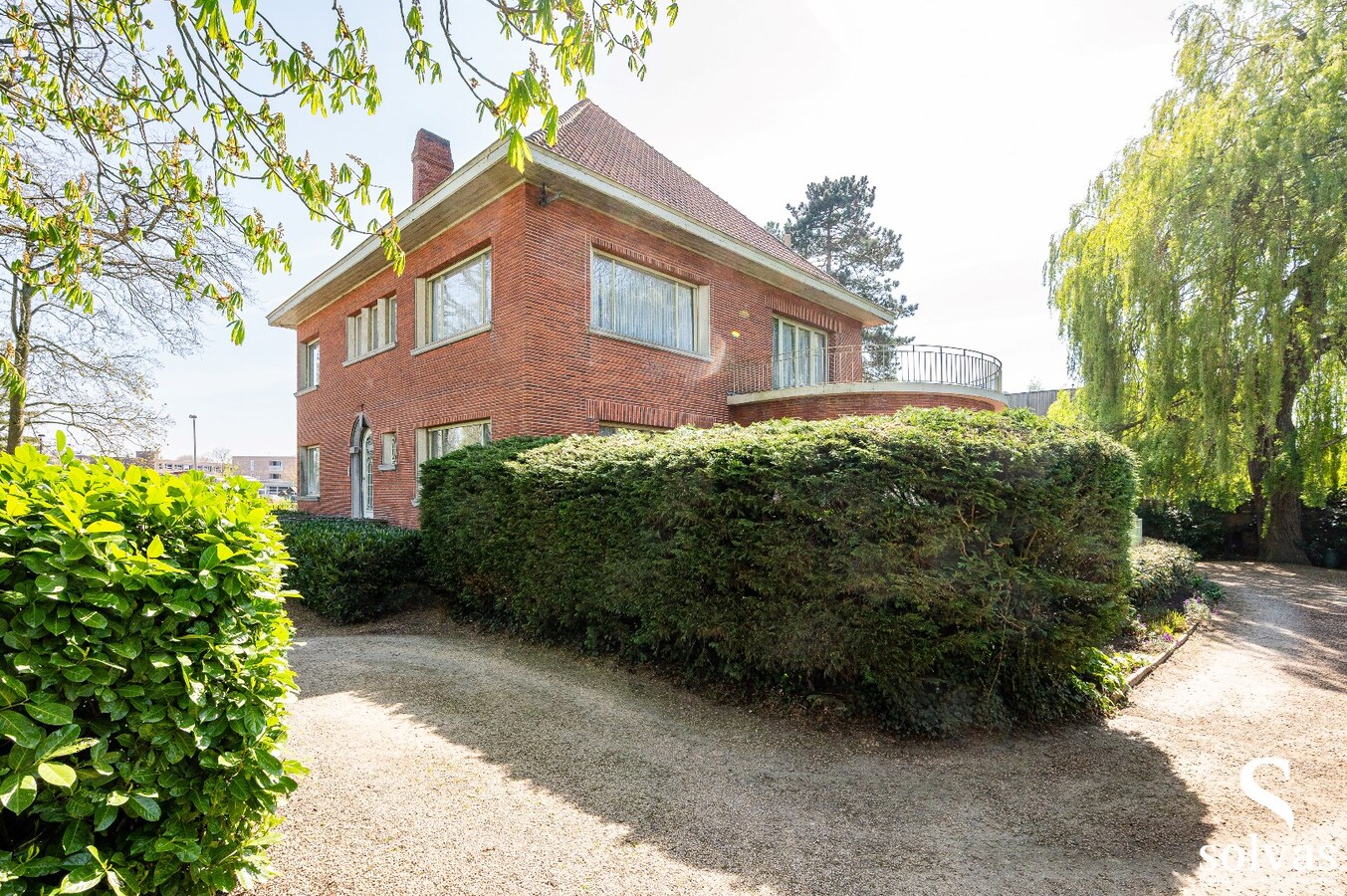 Stijlvolle villa  – centraal gelegen in Assenede 