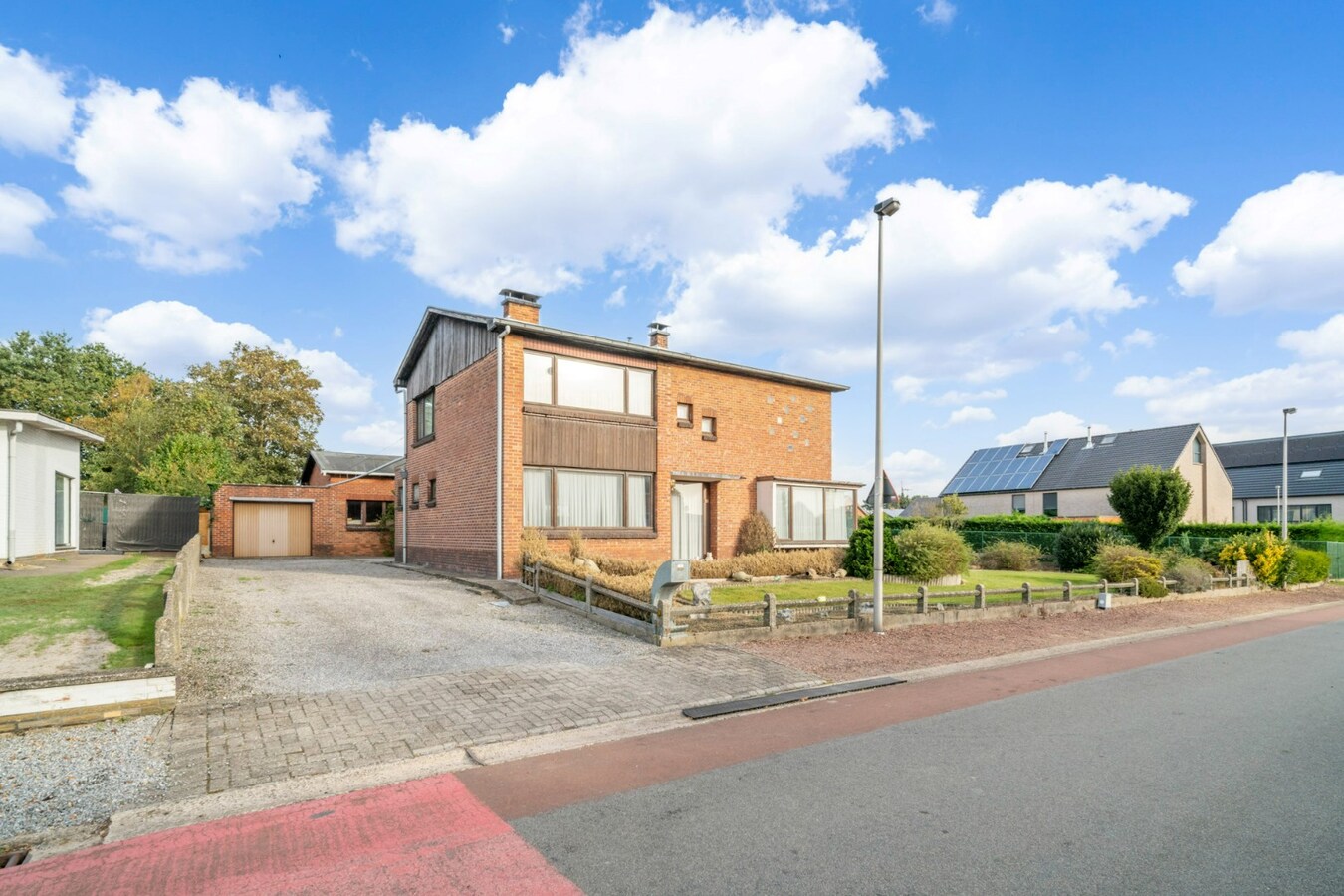 Te renoveren woning op ideale locatie 