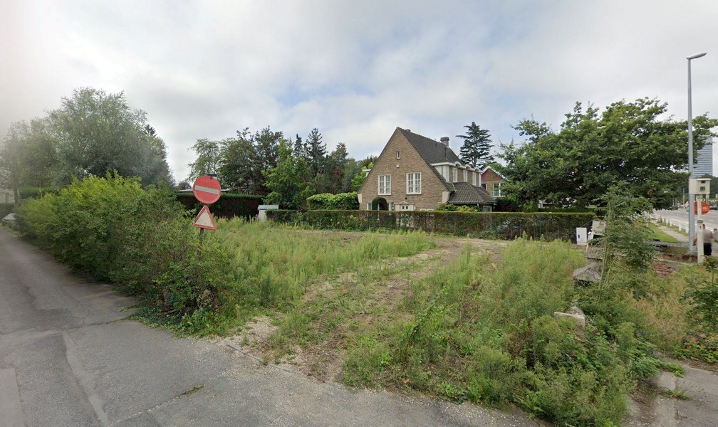 Bouwgrond voor een standalone kantoorgebouw te koop vlakbij R4 in Gent