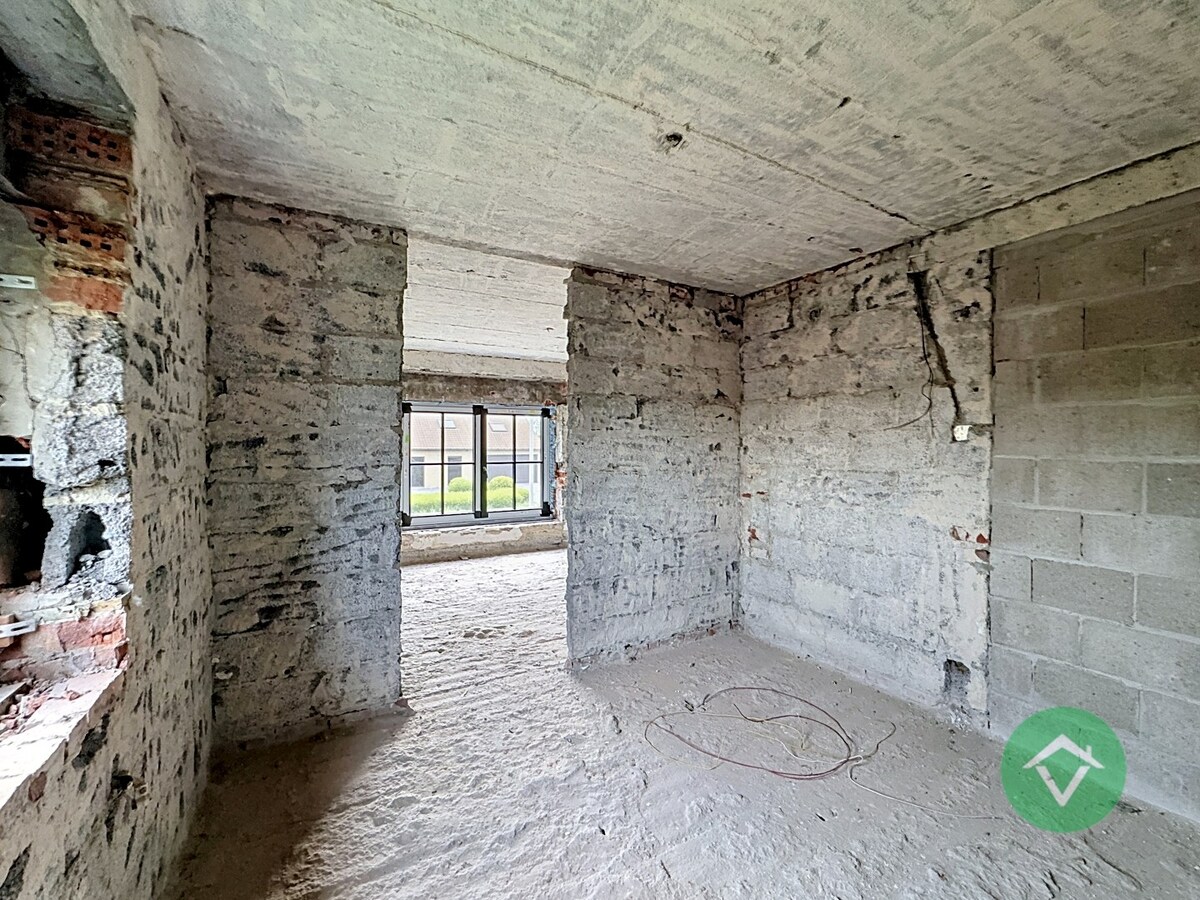 Alleenstaande statige woning met tuin te Veldegem 