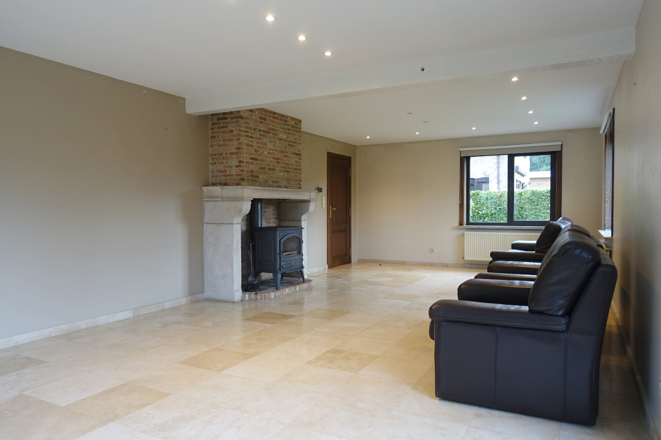 Instapklare woning met tuin en zonnig terras 