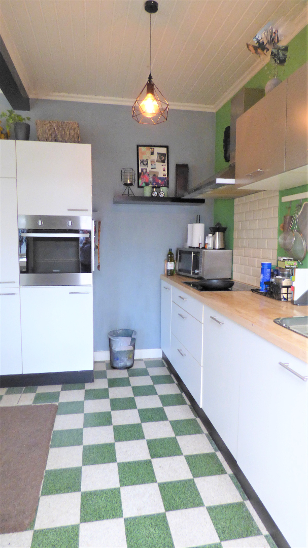 Aantrekkelijke en karaktervolle gezinswoning in het centrum van Zwevegem. 