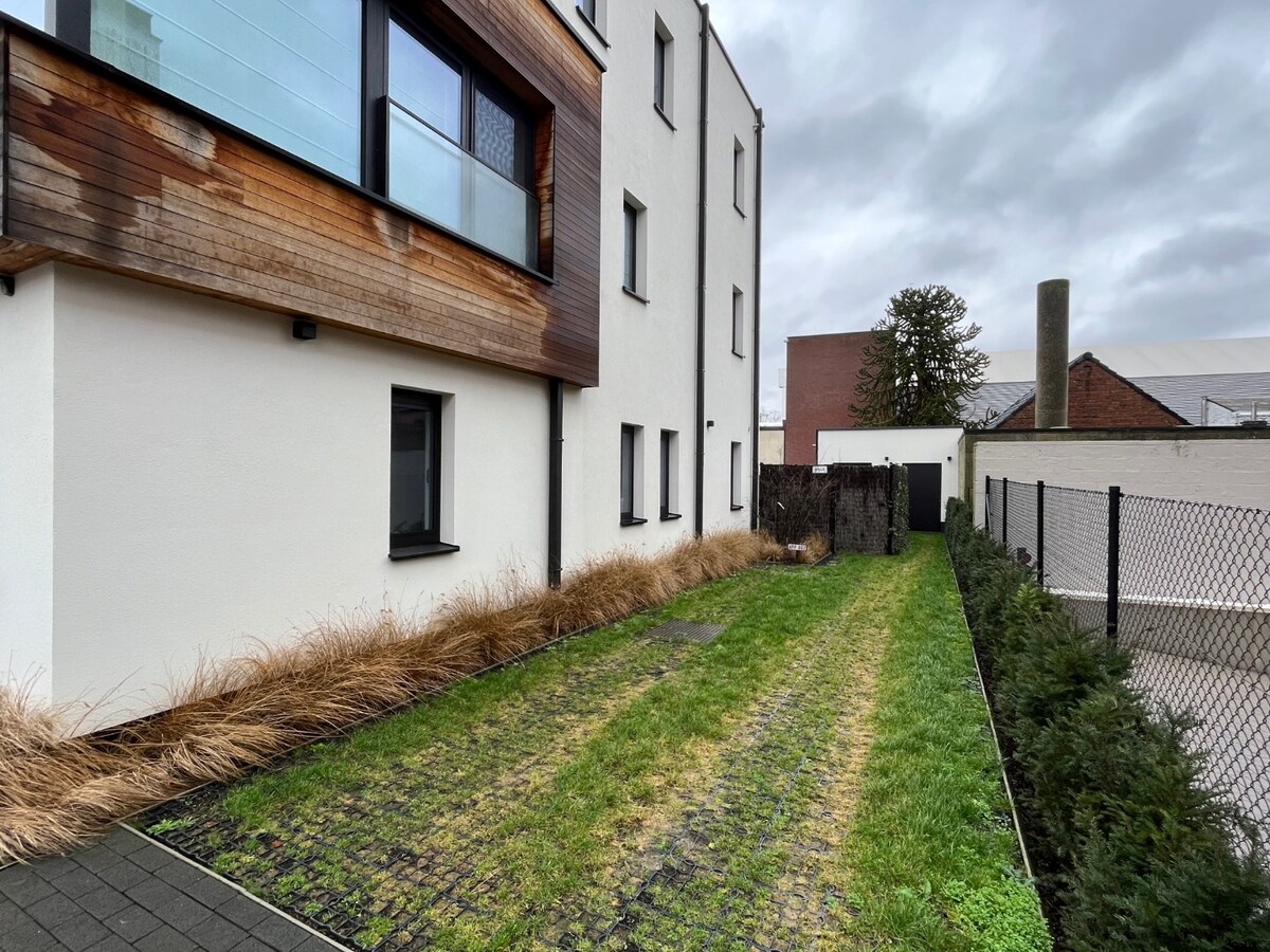 Energiezuinig, gelijkvloers 2-slpk-appartement 