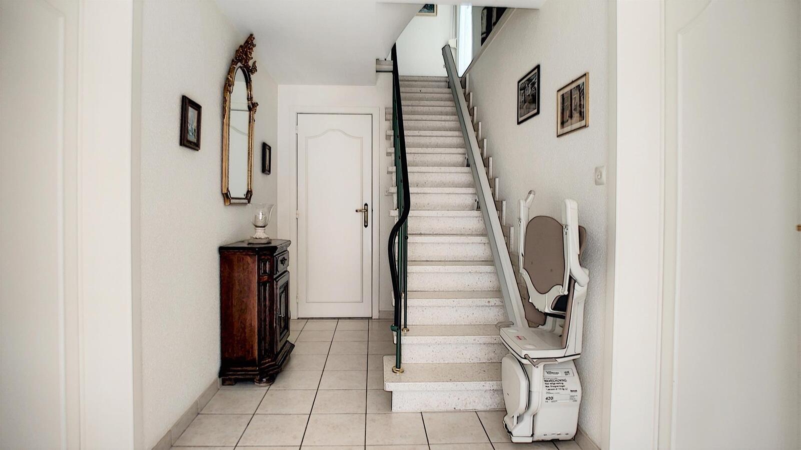 Magnifieke hoekwoning met garage - Heist 