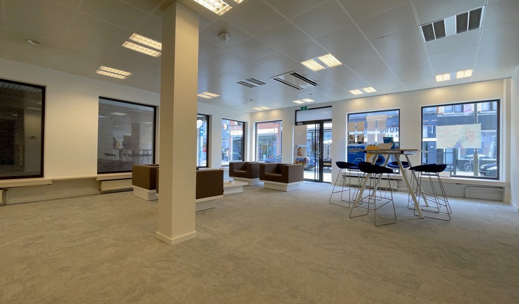 Commercieel gelijklvoers te huur vlakbij stadsring Mechelen