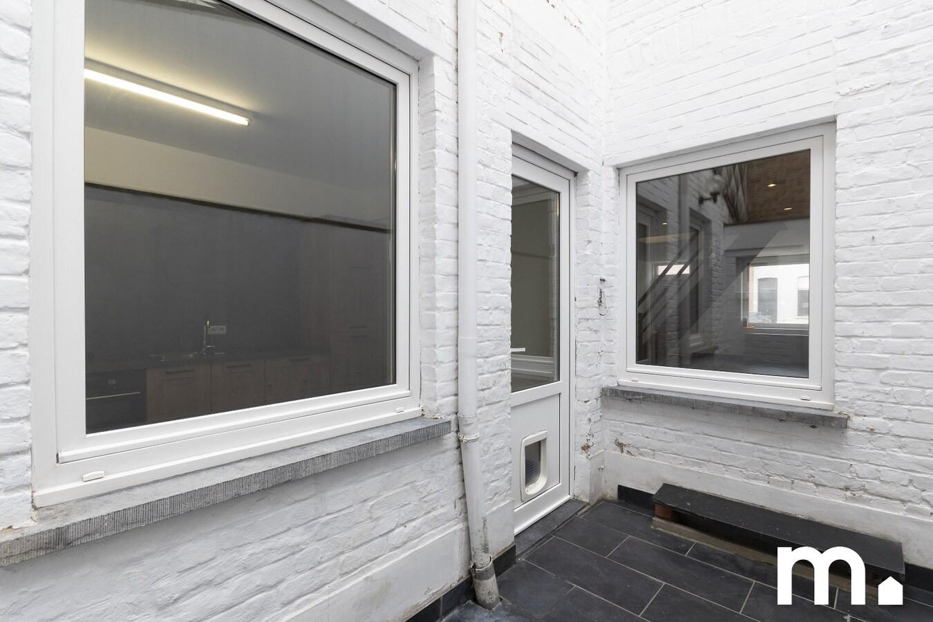 Instapklare woning nabij de Leieboorden in Kortrijk te koop ! 