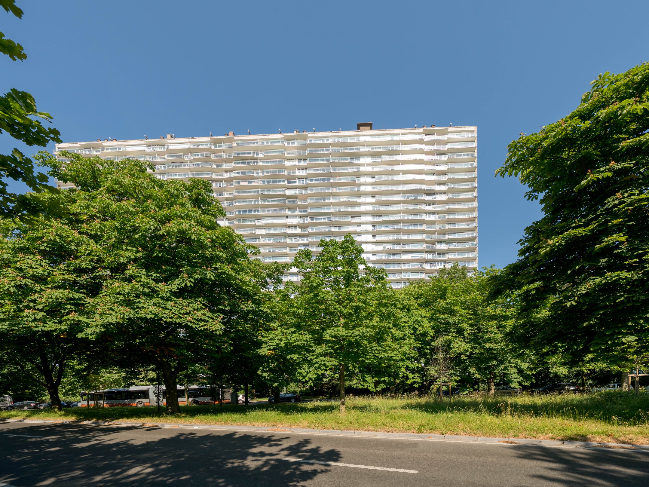 Prachtig appartement met 4 kamers, 2 bdk en 3 terrassen 