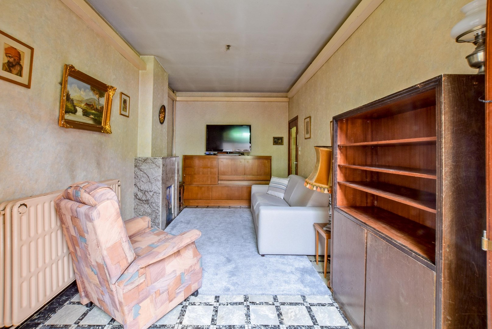 Karaktervolle woning (te renoveren)met 4 slaapkamers en tuin in hartje Nieuwpoort op 170 m². 