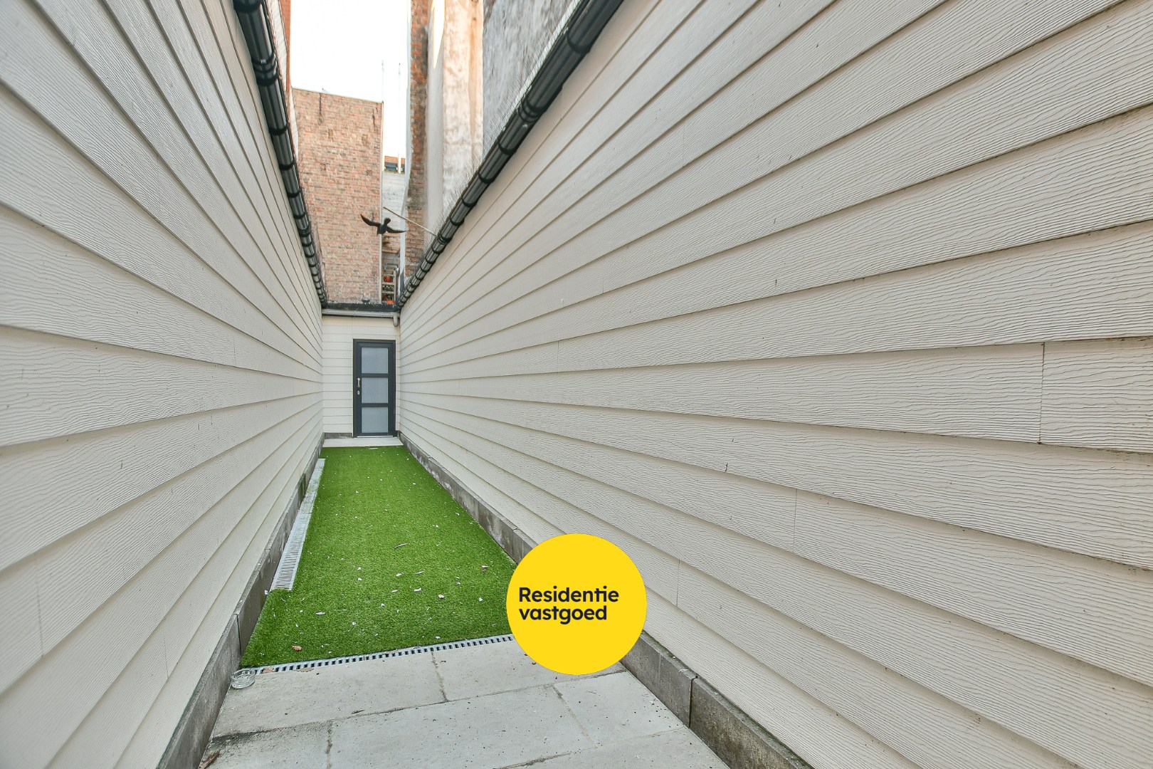 Gerenoveerd appartement met 2 slaapkamers te koop op toplocatie te Blankenberge! 