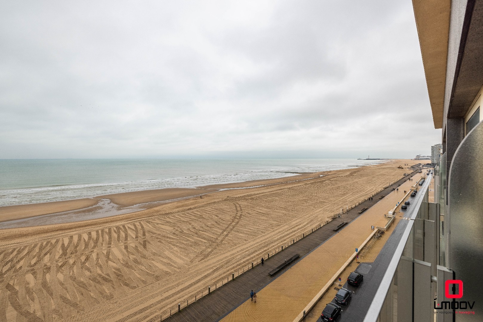 Bovenste verdieping studio met adembenemend zeezicht aan de Zeedijk, Mariakerke 