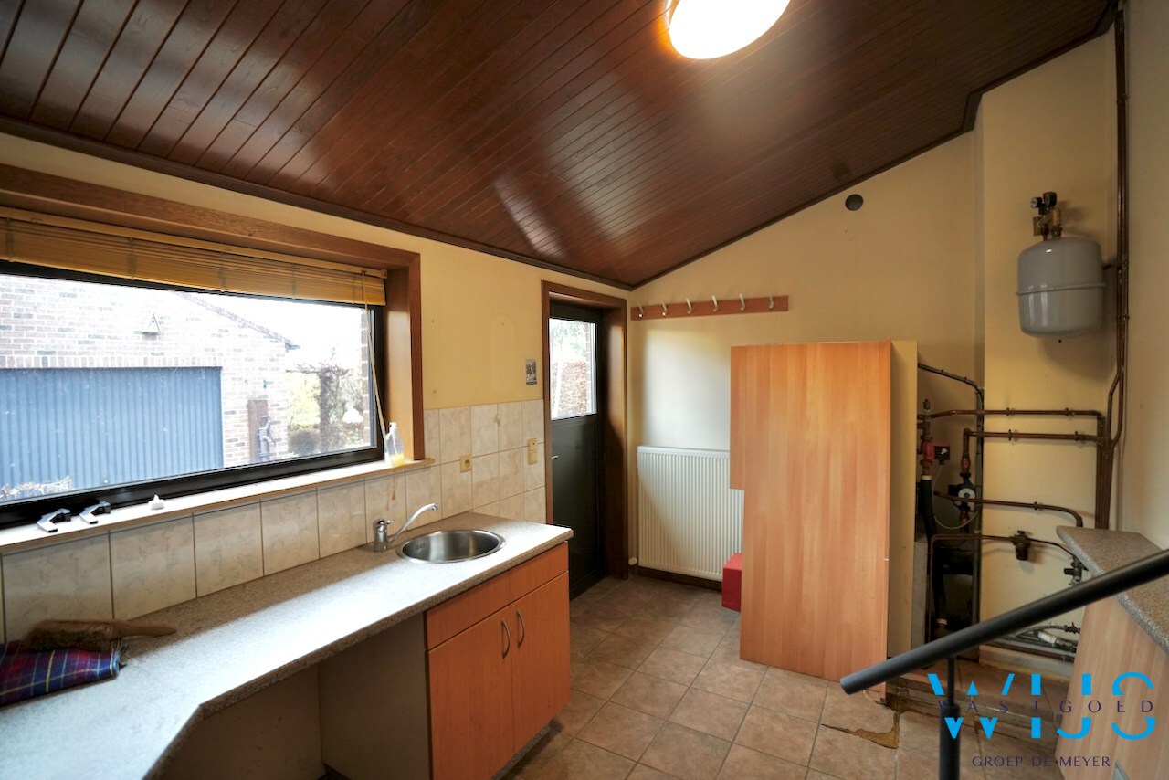 Super gezellig woonhuis met ruime garage te Boekhoute ! 