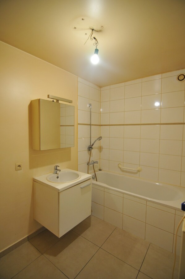 Gelijkvloers appartement centrum Avelgem 