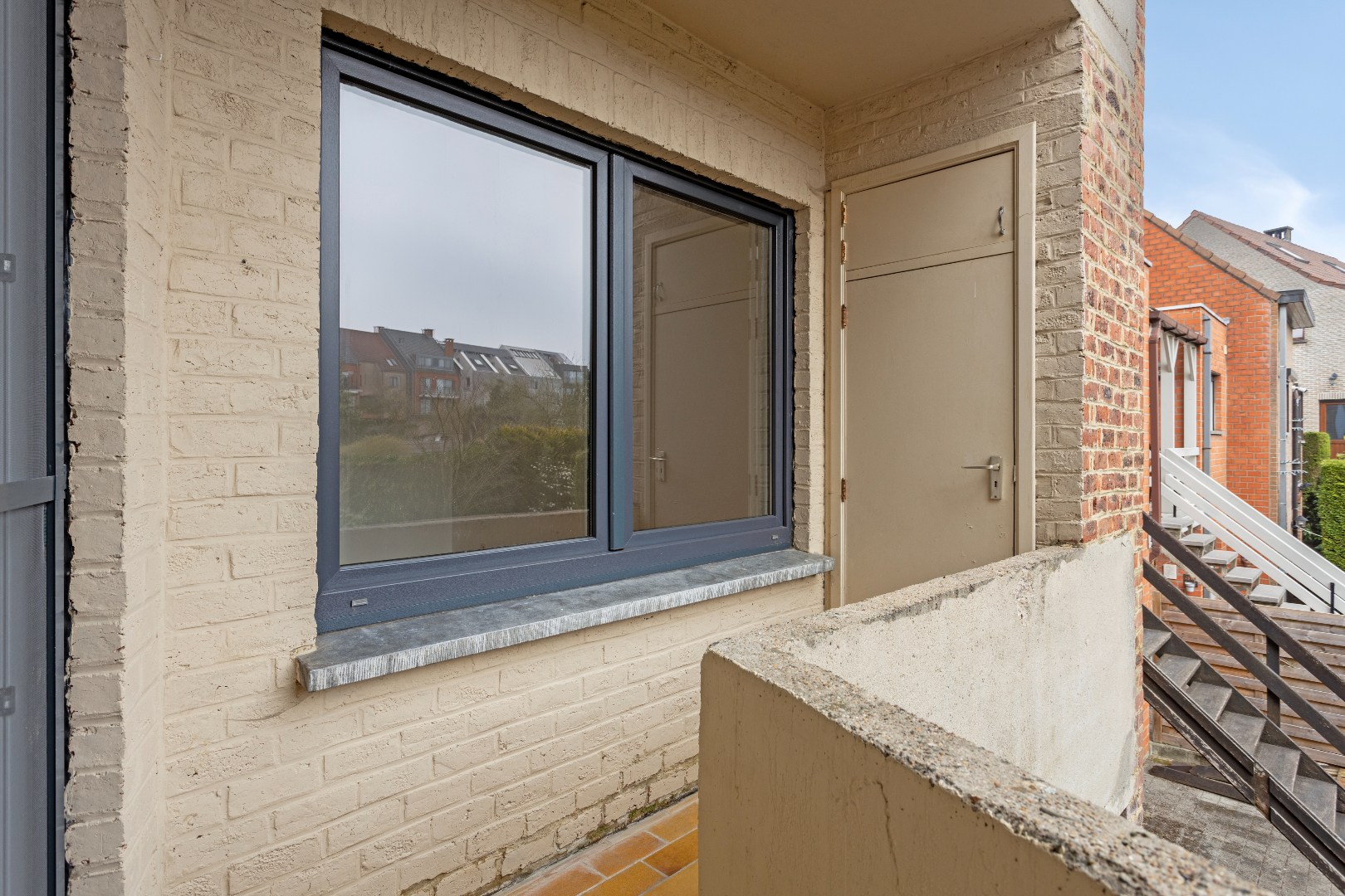 Ruim appartement 2 slpks, balkon en garage 