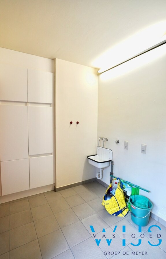 WIJS woonhuis op ideaal perceel van 738m² te Rieme ! 