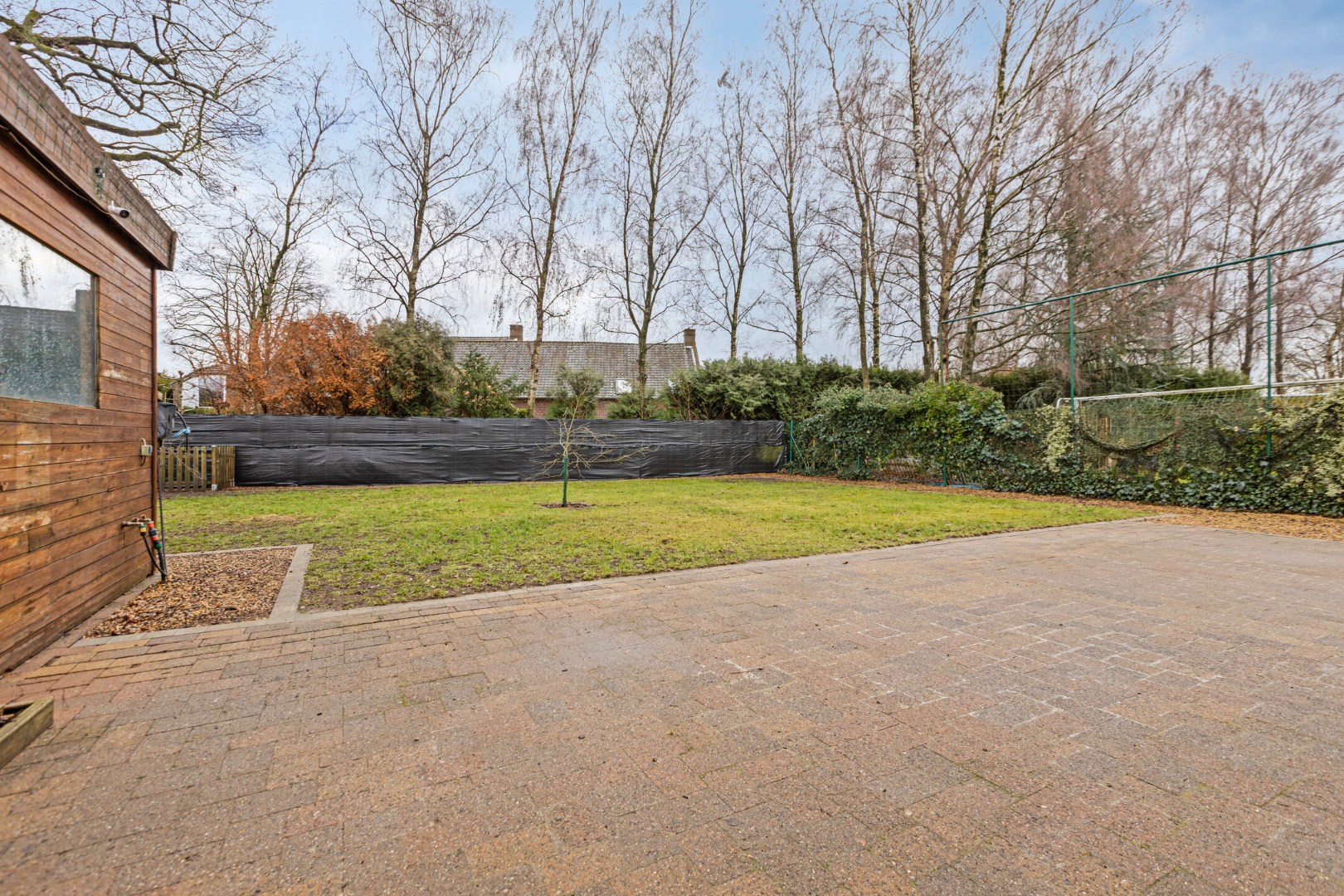 Instapklare gezinswoning met 3 slpk. in doodlopende straat te Kleine-Brogel 