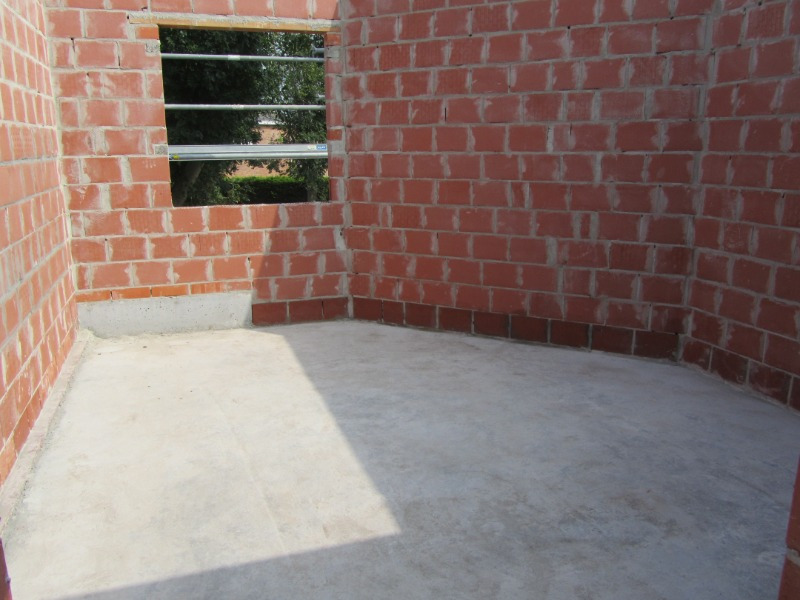 LAATSTE !!! MOOIE HOB MET STADSTUINTJE PAL IN CENTRUM LEFFINGE-DORP 