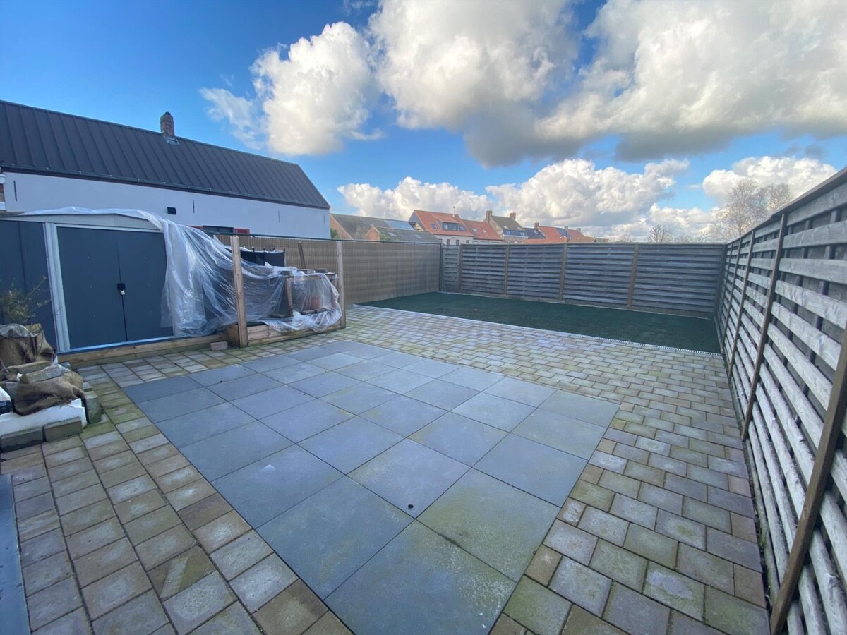 Recent ruim tuinappartement met 2 slaapkamers 