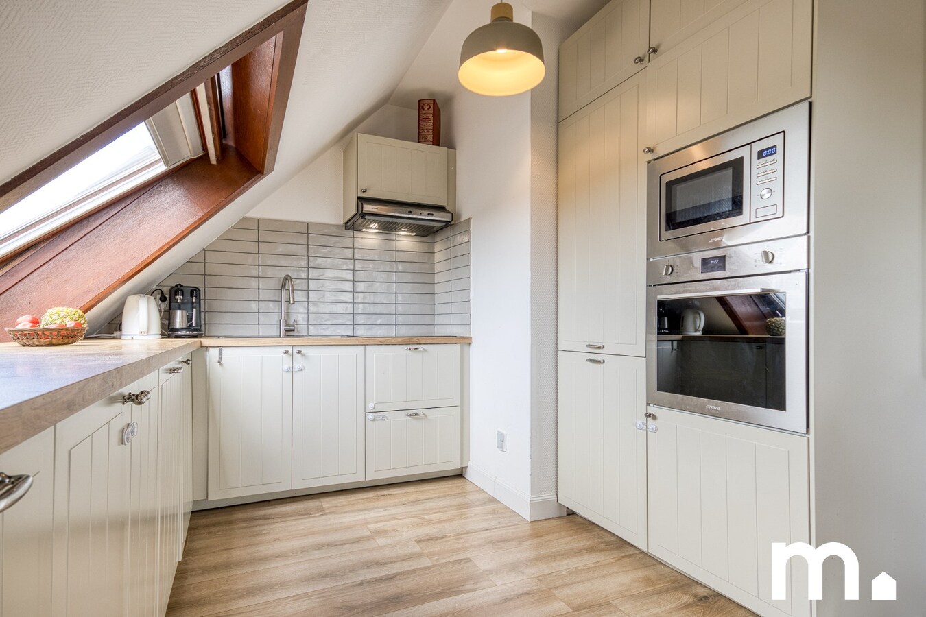 Lichtrijk appartement met 2 slaapkamers te koop in Harelbeke. EPC B 