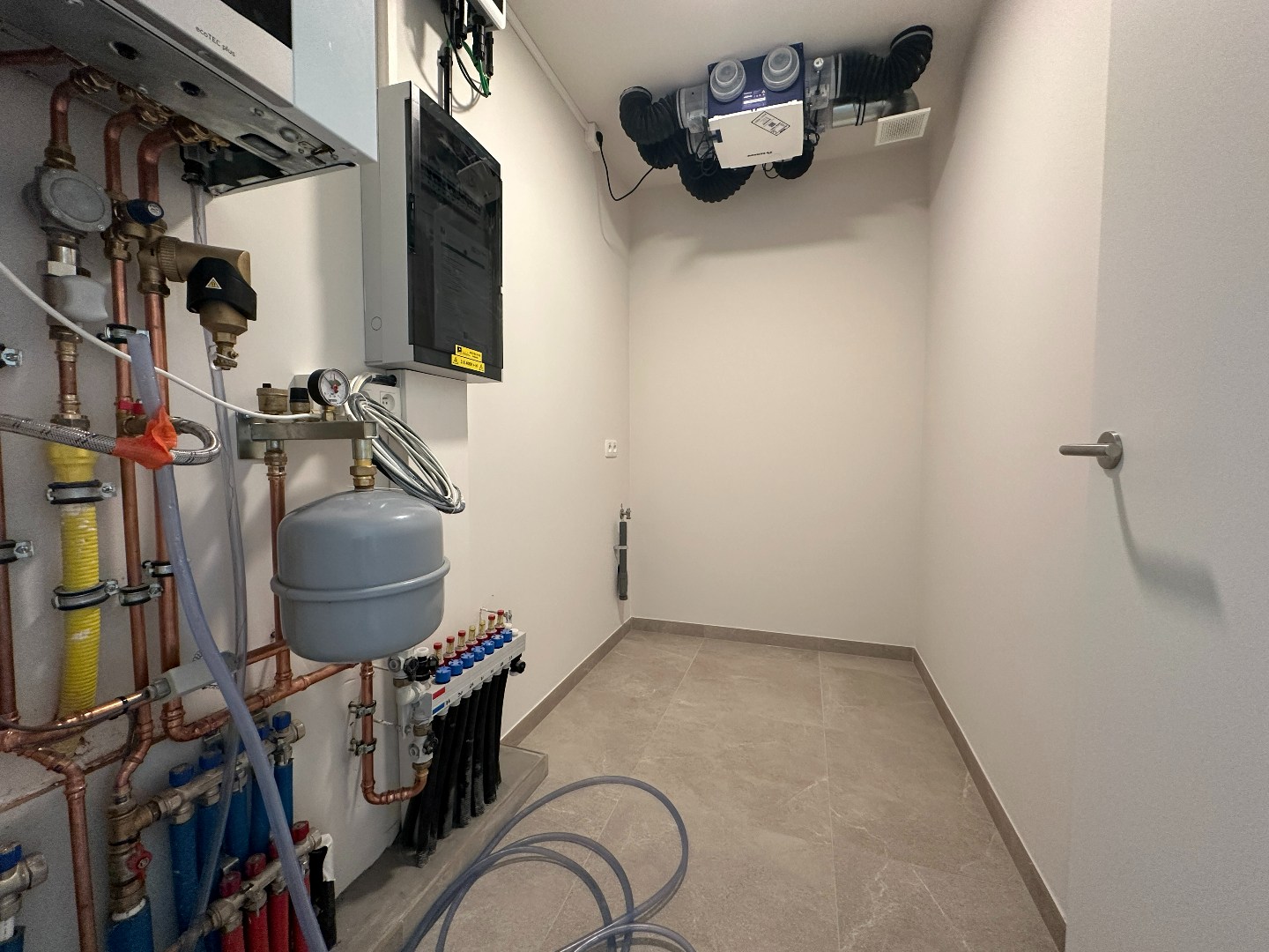 Instapklaar energiezuinig nieuwbouwappartement met mooi zonneterras, Torhout 